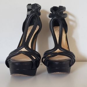Jessica Simpson 6" black heels